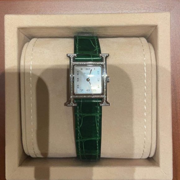 HEURE H WATCH, 21 X 21 MM